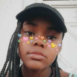 Meet your Posher, Iyanna